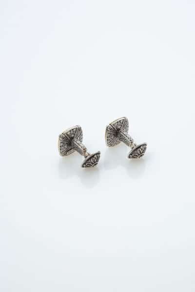 CUFFLINKS WITH WINGED HORSE DESIGN