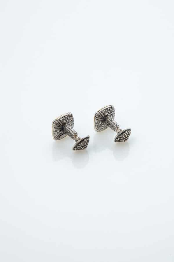 CUFFLINKS WITH WINGED HORSE DESIGN