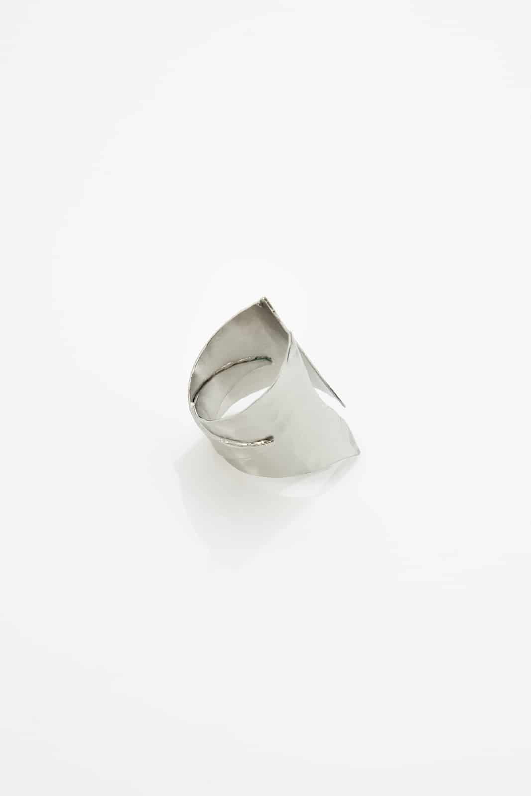 WHITE GOLD PLATED RING