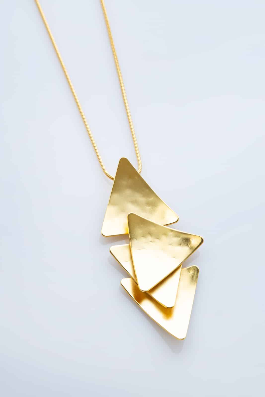 GOLD PLATED NECKLACE TRIANGLES