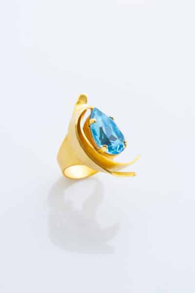 GOLD PLATED RING BLUE TOPAZ DROP