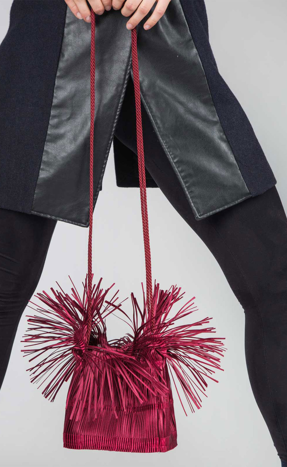 IS-THIS-A-BAG-IB-ΒΟ