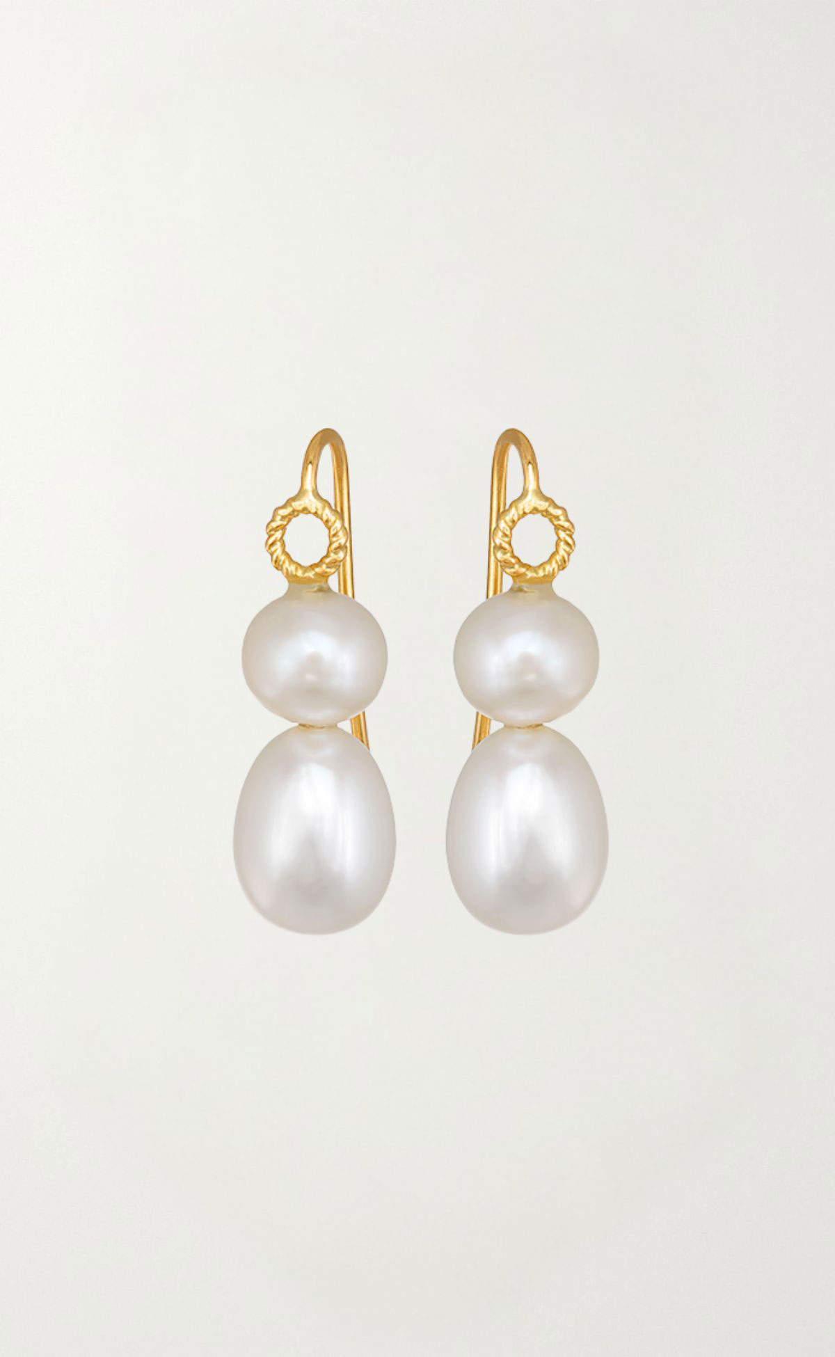 SMALL DENTELLE EARRINGS WITH PEARLS